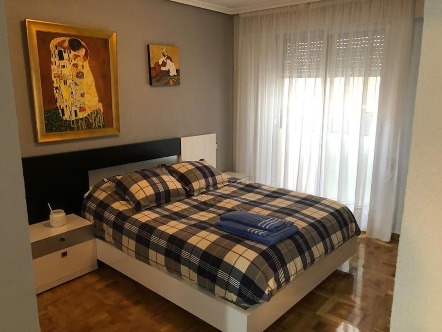 Appartamento Lekker&Vida, Vivienda De Uso Turistico, Centrica, Garaje En El Edificio Valladolid Esterno foto